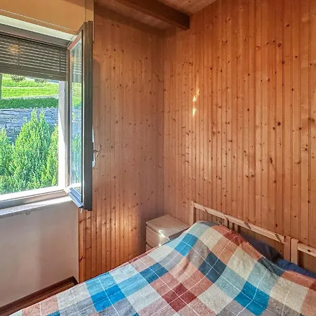 2 Bedroom Awesome In Appartement