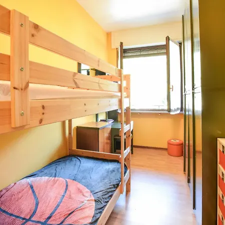 2 Bedroom Awesome In Apartman *