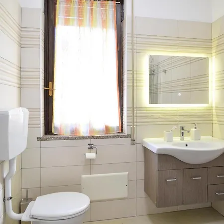 公寓 2 Bedroom Awesome In *