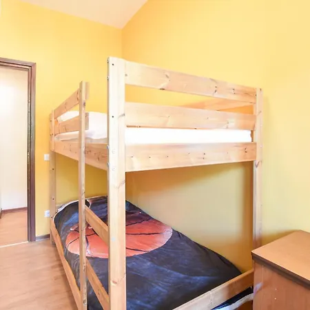 2 Bedroom Awesome In * 奥梅尼亚